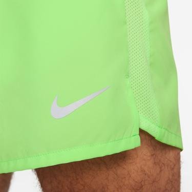  Nike Dri-FIT Challenger Erkek Yeşil Şort
