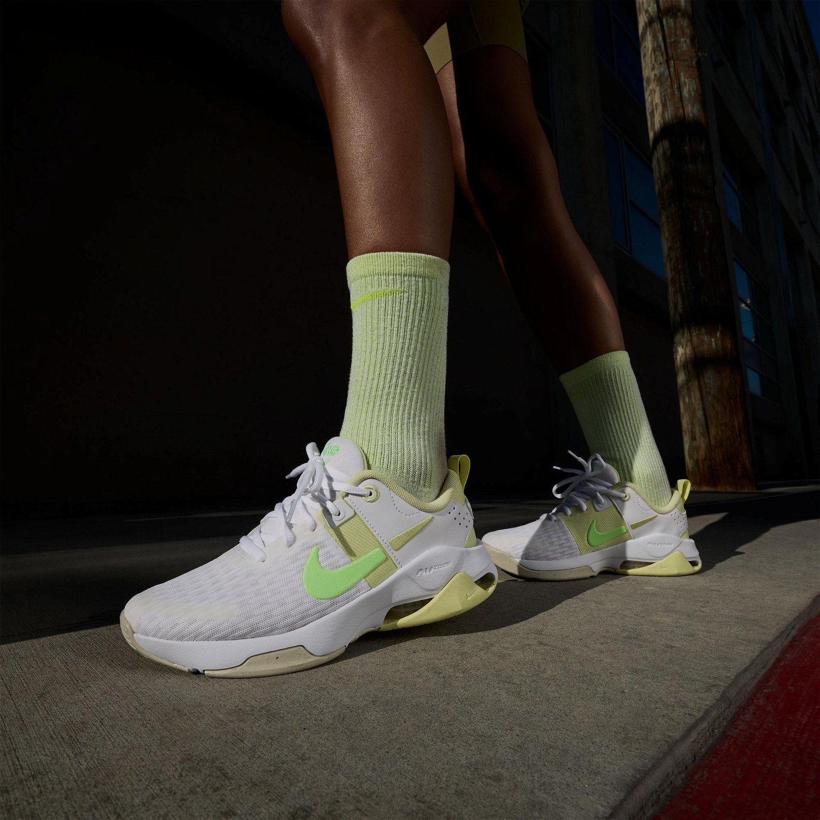 Nike Zoom Bella 6 Kadın Beyaz Spor Ayakkabı