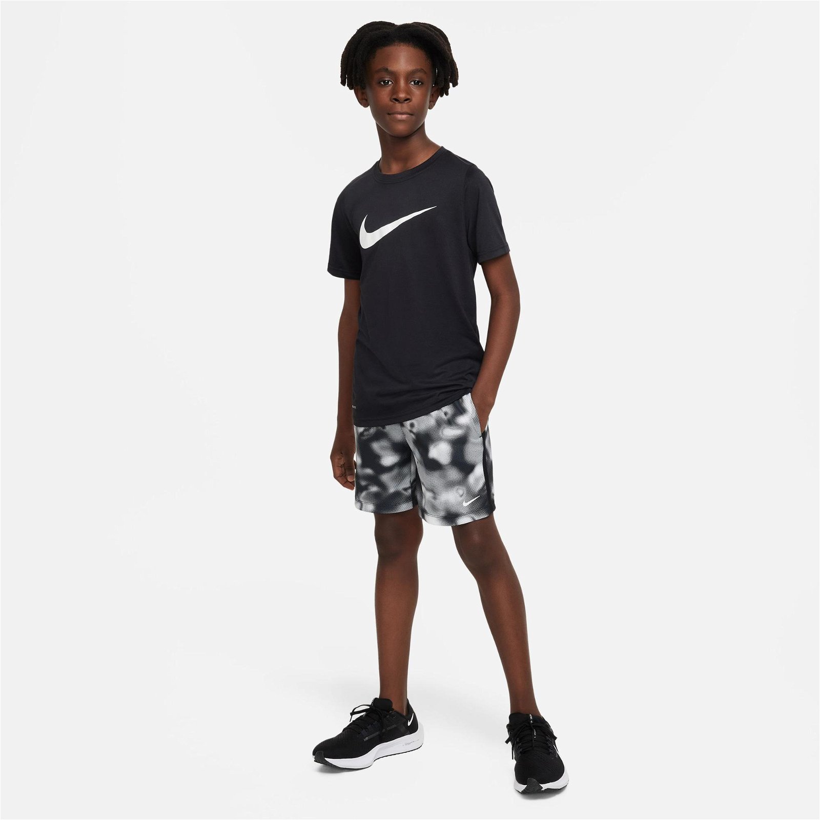 Nike Dri-FIT Multi+ Çocuk Siyah Şort