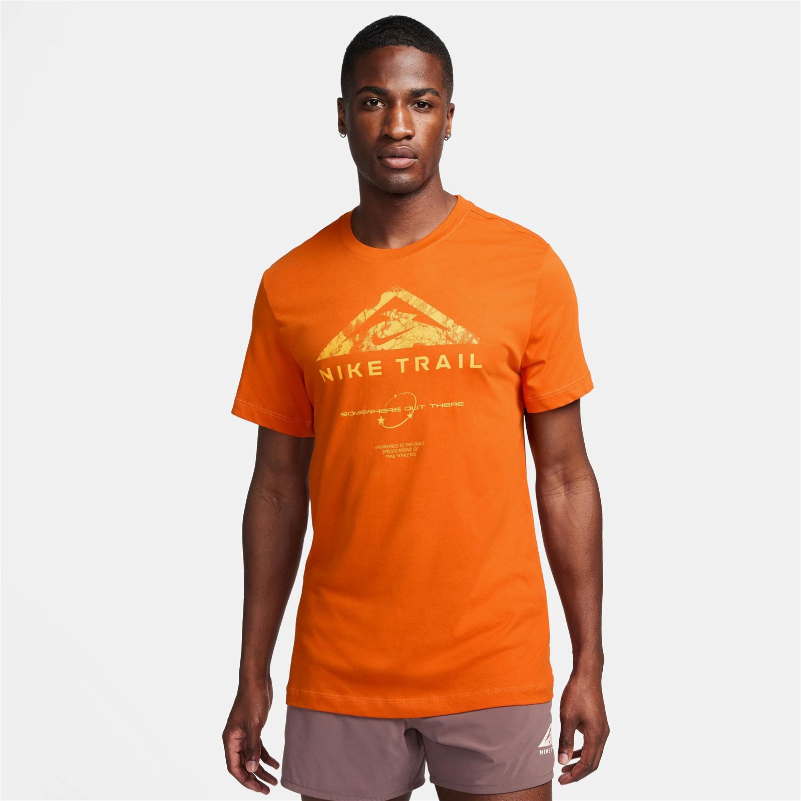 Nike Dri-FIT Run Trail Erkek Turuncu T-Shirt
