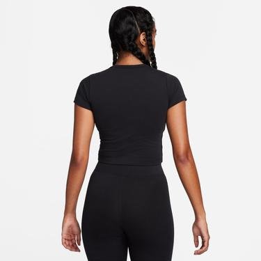  Nike Sportswear Swoosh Kadın Siyah T-Shirt