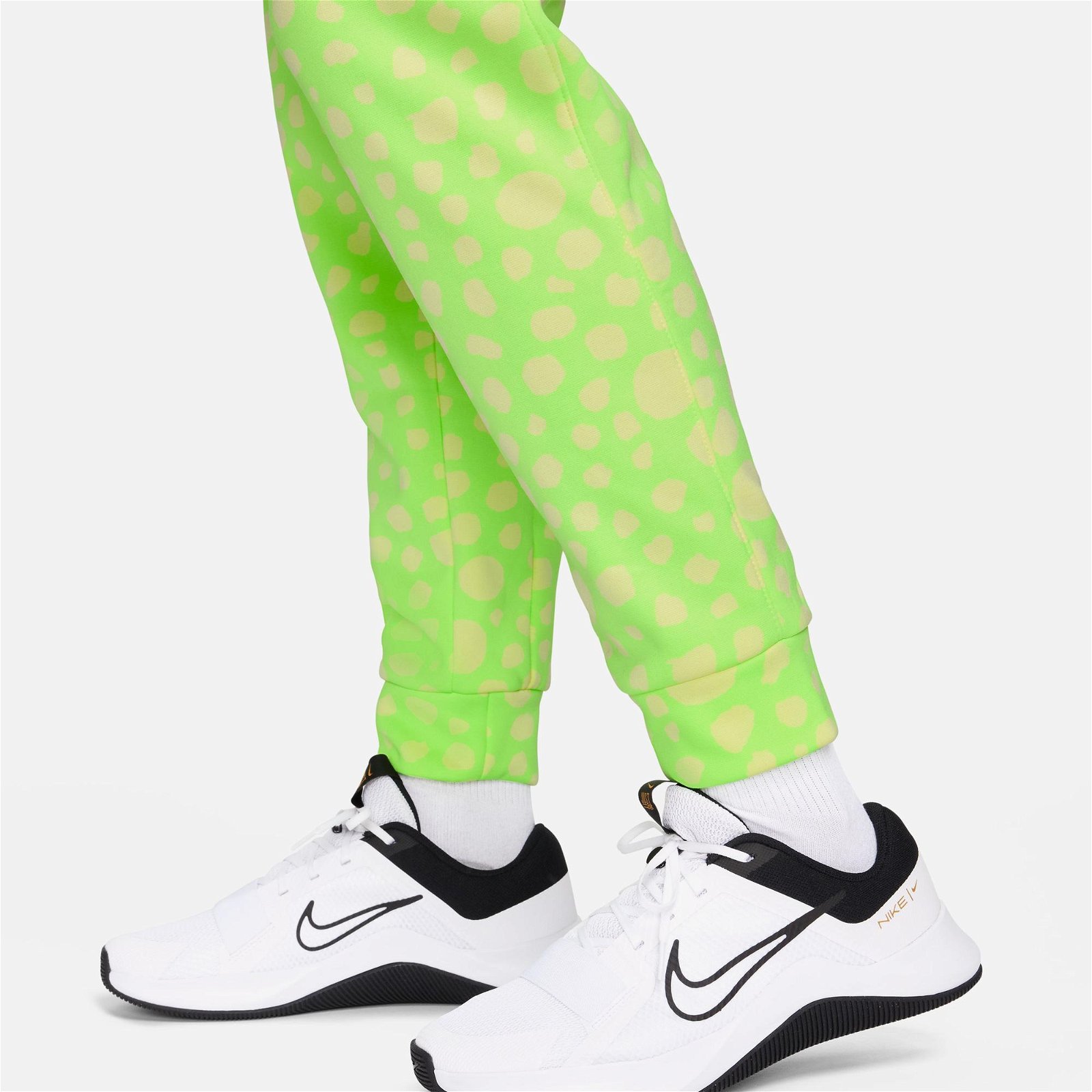 Nike Therma-FIT Studio '72 Erkek Yeşil Eşofman Altı