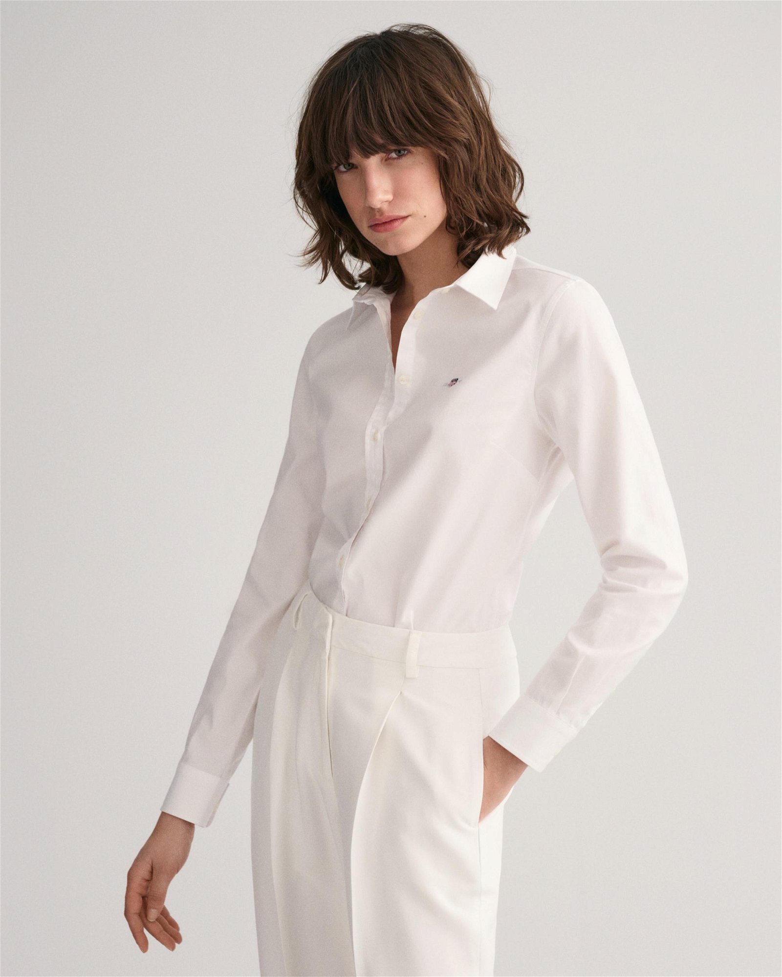 GANT Kadın Beyaz Slim Fit Klasik Yaka Oxford Gömlek