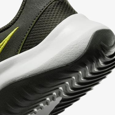  Nike Legend Essentialential 3 NN Erkek Yeşil Spor Ayakkabı