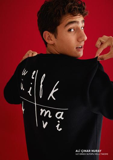  Mavi Alfabe Baskılı Siyah Sweatshirt 0S10068-900
