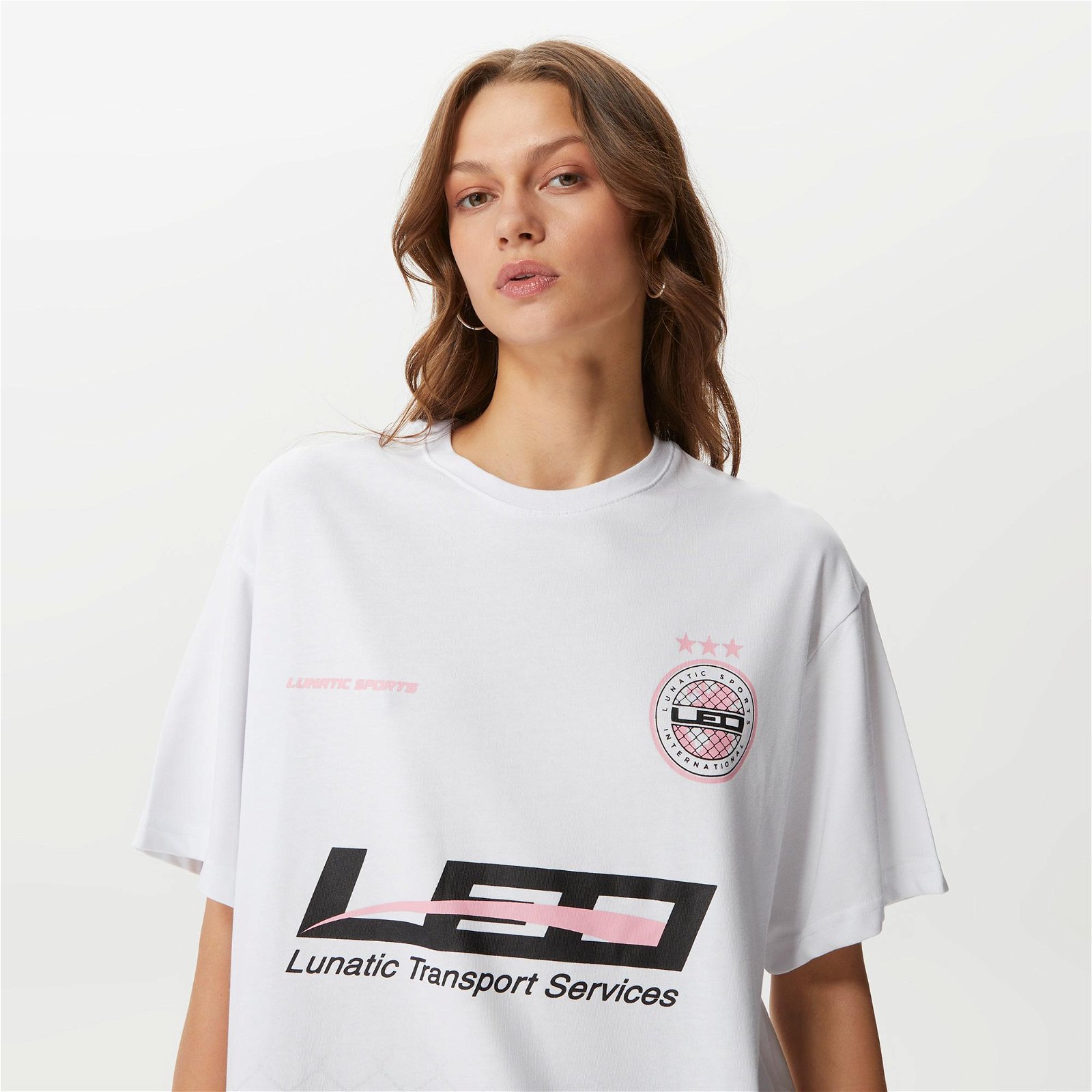 Leo Lunatic Transport Service Unisex Beyaz T-Shirt