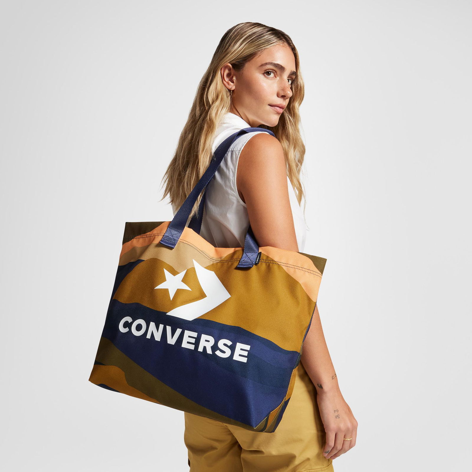Converse Winterized Graphic Unisex Renkli Omuz Çantası