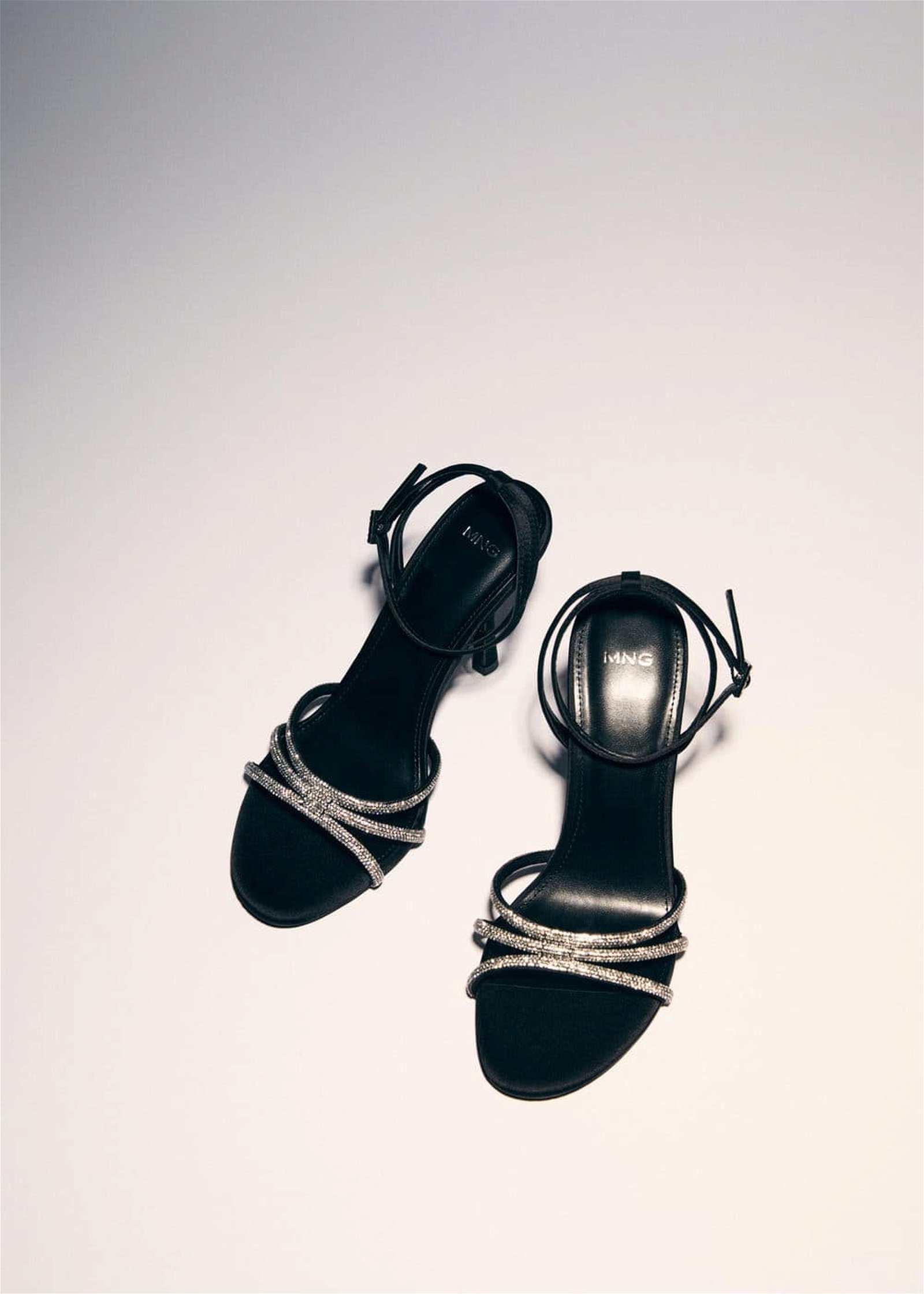 Mango Kadın Strass Bantlı Topuklu Ayakkabı Siyah