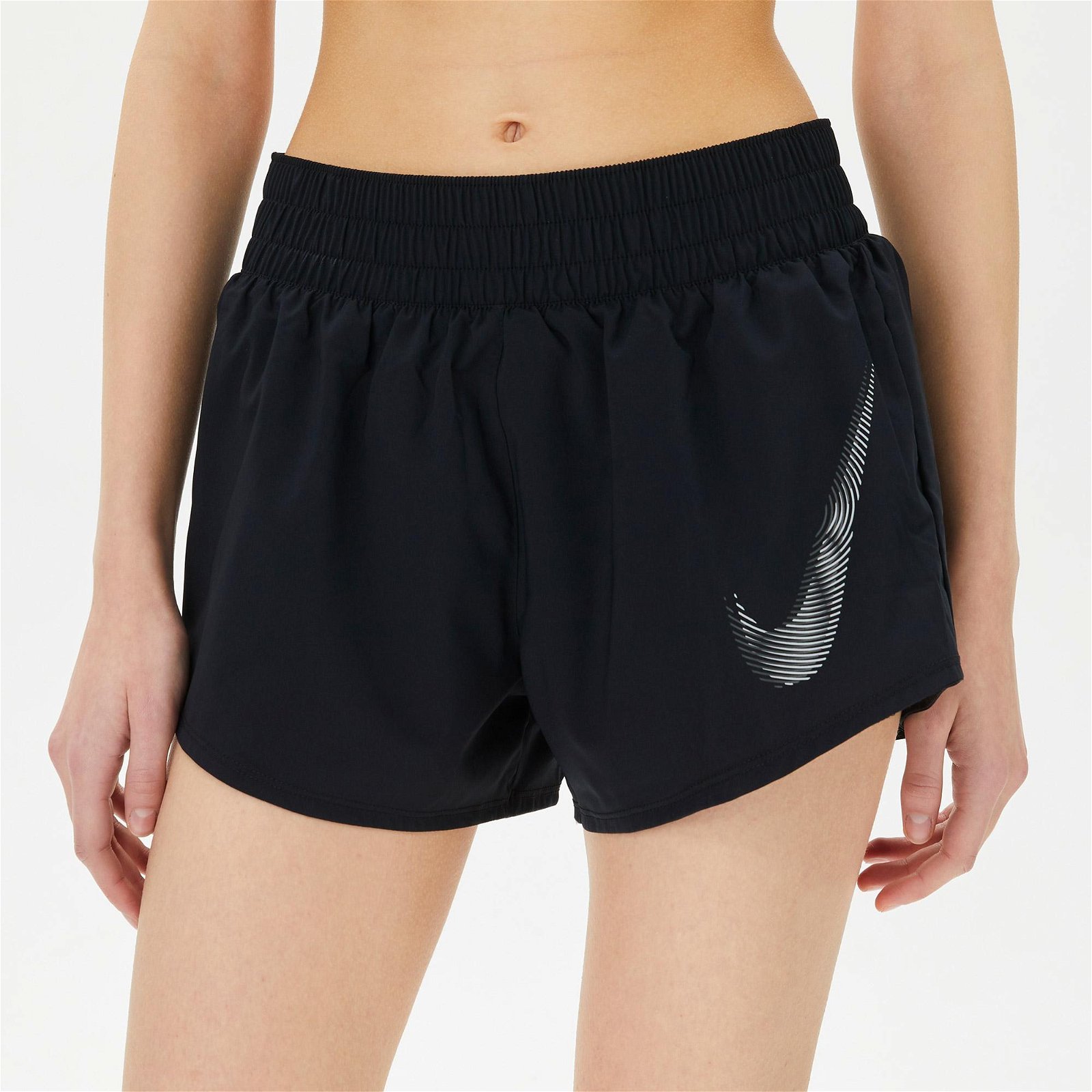 Nike One Dri-FIT Swoosh Kadın Siyah Şort