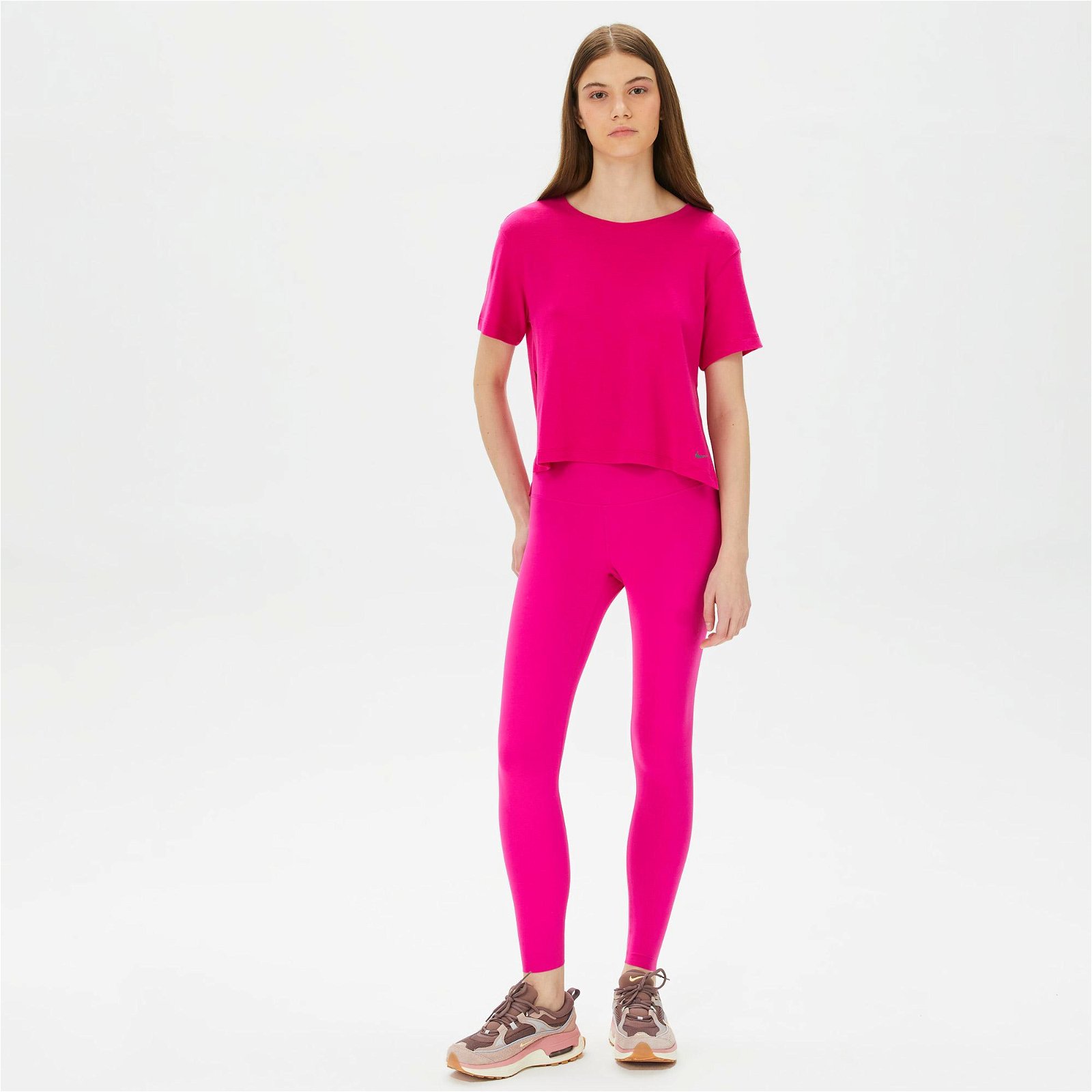Nike Yoga Dri-FIT Kadın Pembe T-Shirt