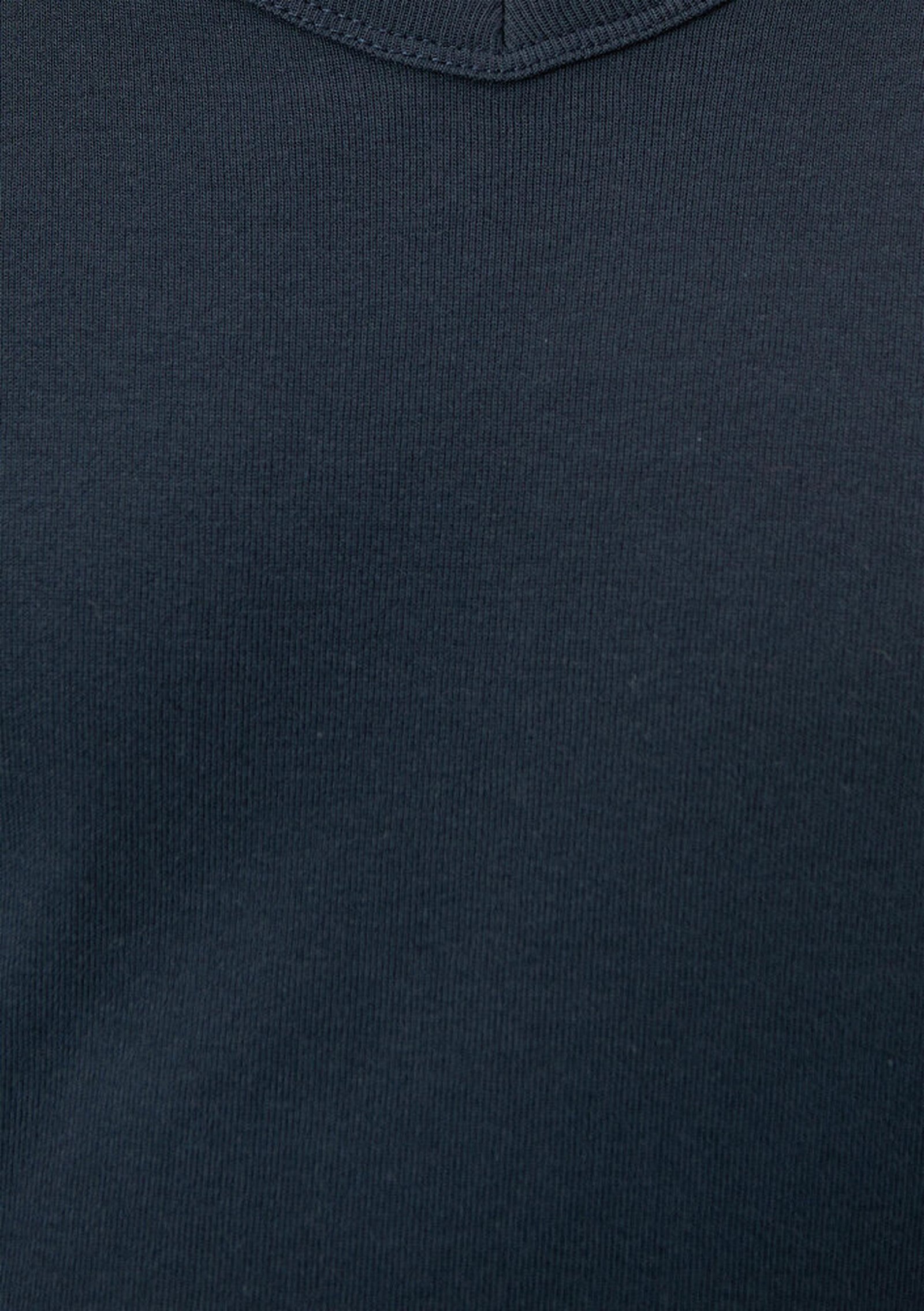 Mavi V Yaka Lacivert Basic Tişört Slim Fit / Dar Kesim 063748-17588