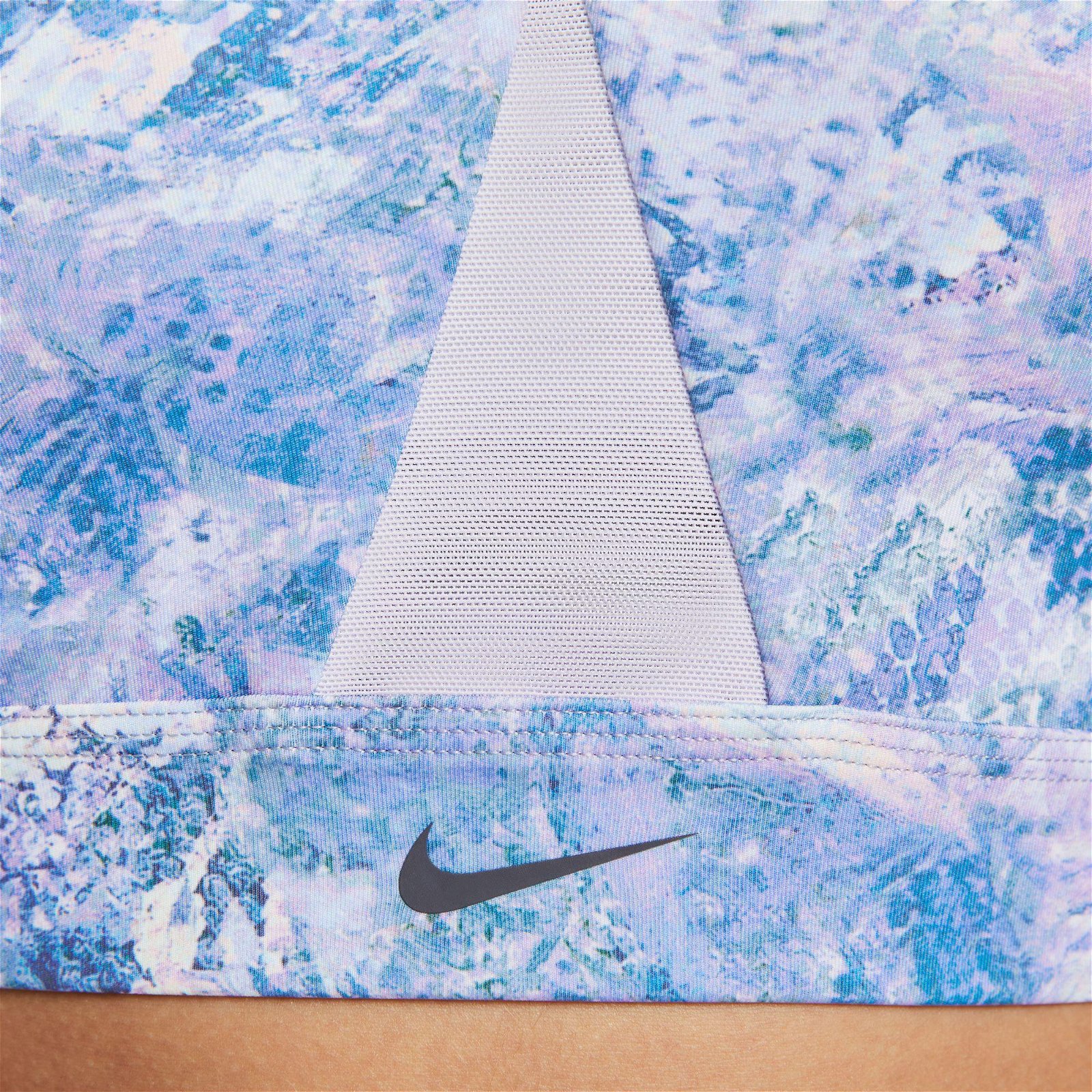 Nike Dri-Fit Swoosh Wrap All Over Print Kadın Gri Bra