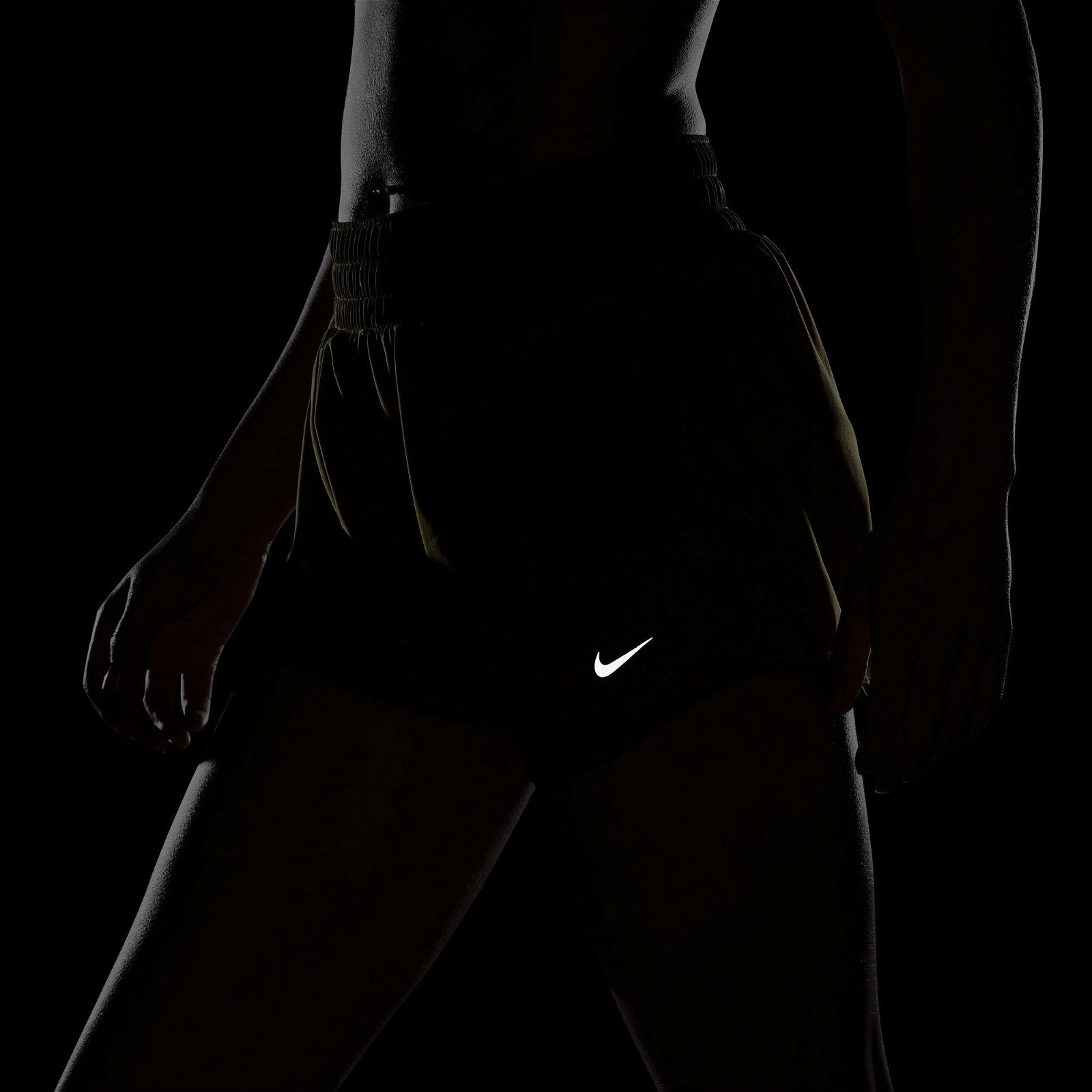 Nike One Dri-Fit Mid Rise 3 İnç Br Kadın Renkli Şort