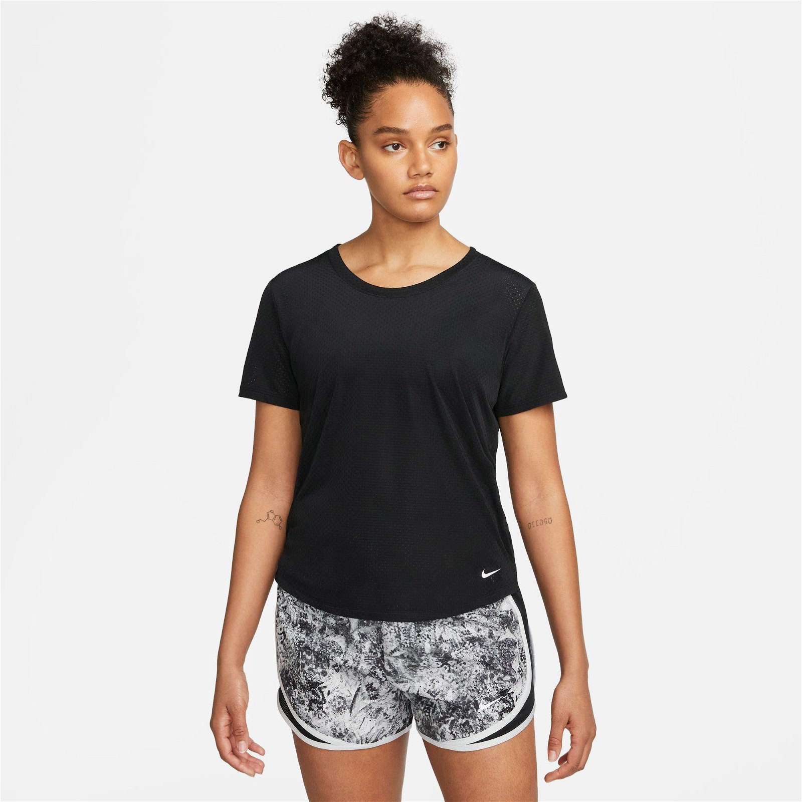 Nike One Dri-Fit Breathe Top Kadın Siyah T-Shirt