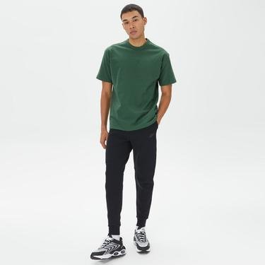  Nike Sportswear Premium Essentials Erkek Yeşil T-Shirt