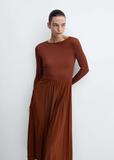  Mango Kadın Etek Ucu Pilili Elbise Kızıl Kahverengi