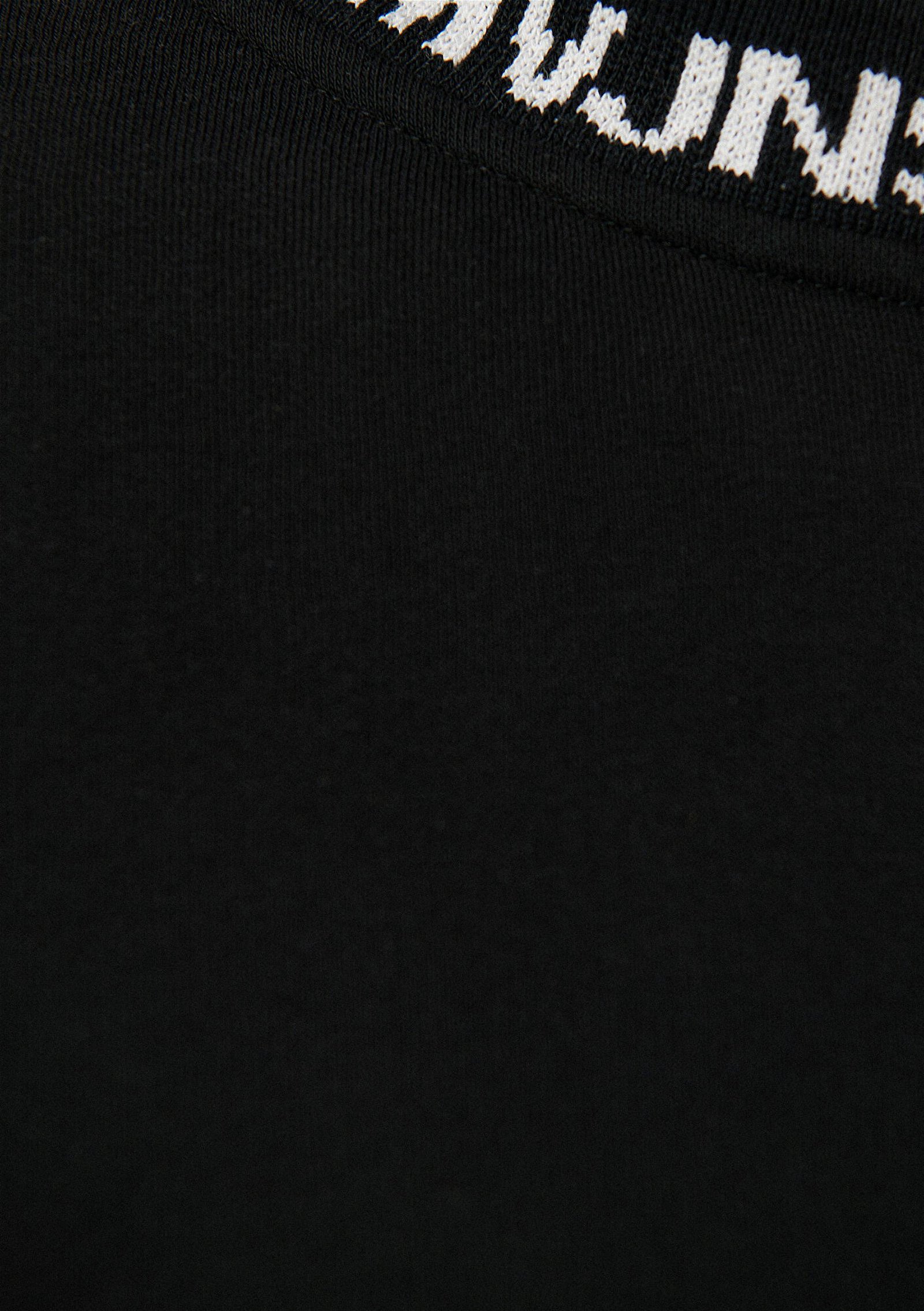 Mavi Fermuarlı Siyah Sweatshirt 0S10040-900