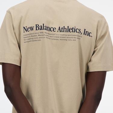  New Balance Athletics Flocked Relaxed Erkek Bej T-Shirt