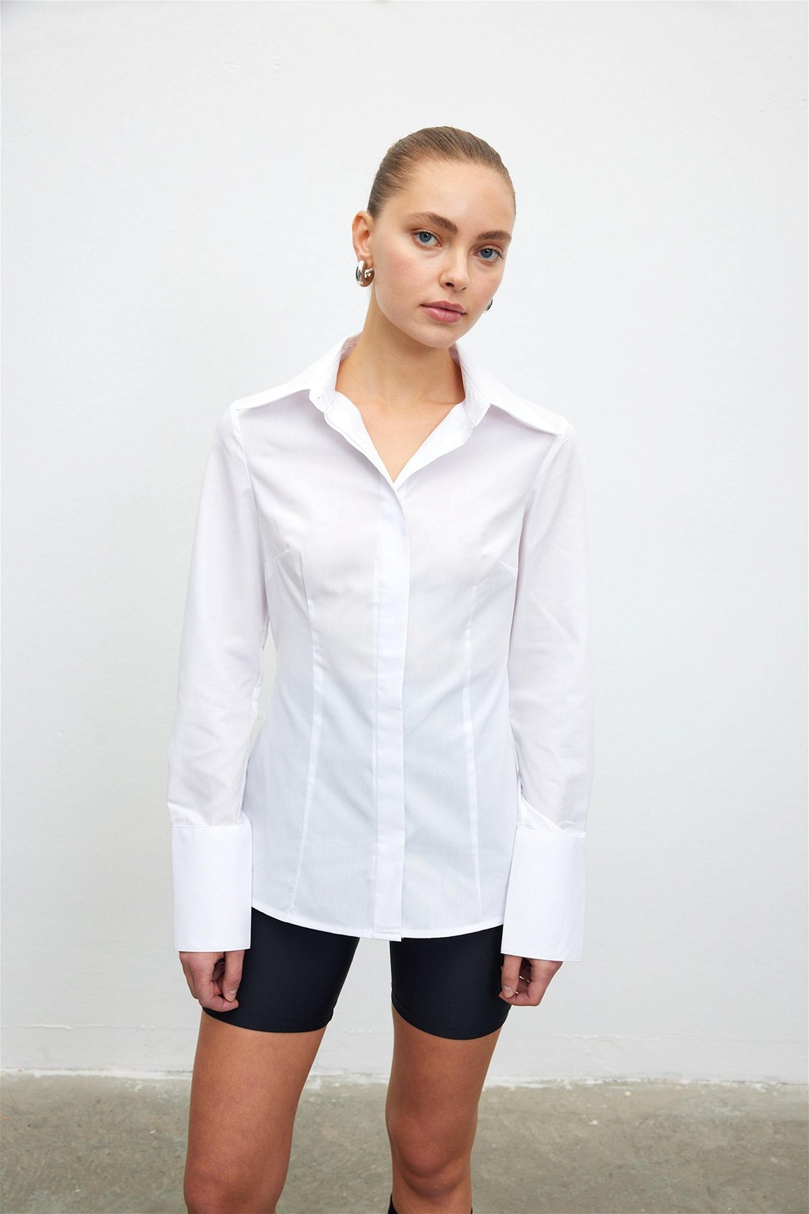 Vatkalı Kadın Exclusive Vintage Gömlek Beyaz