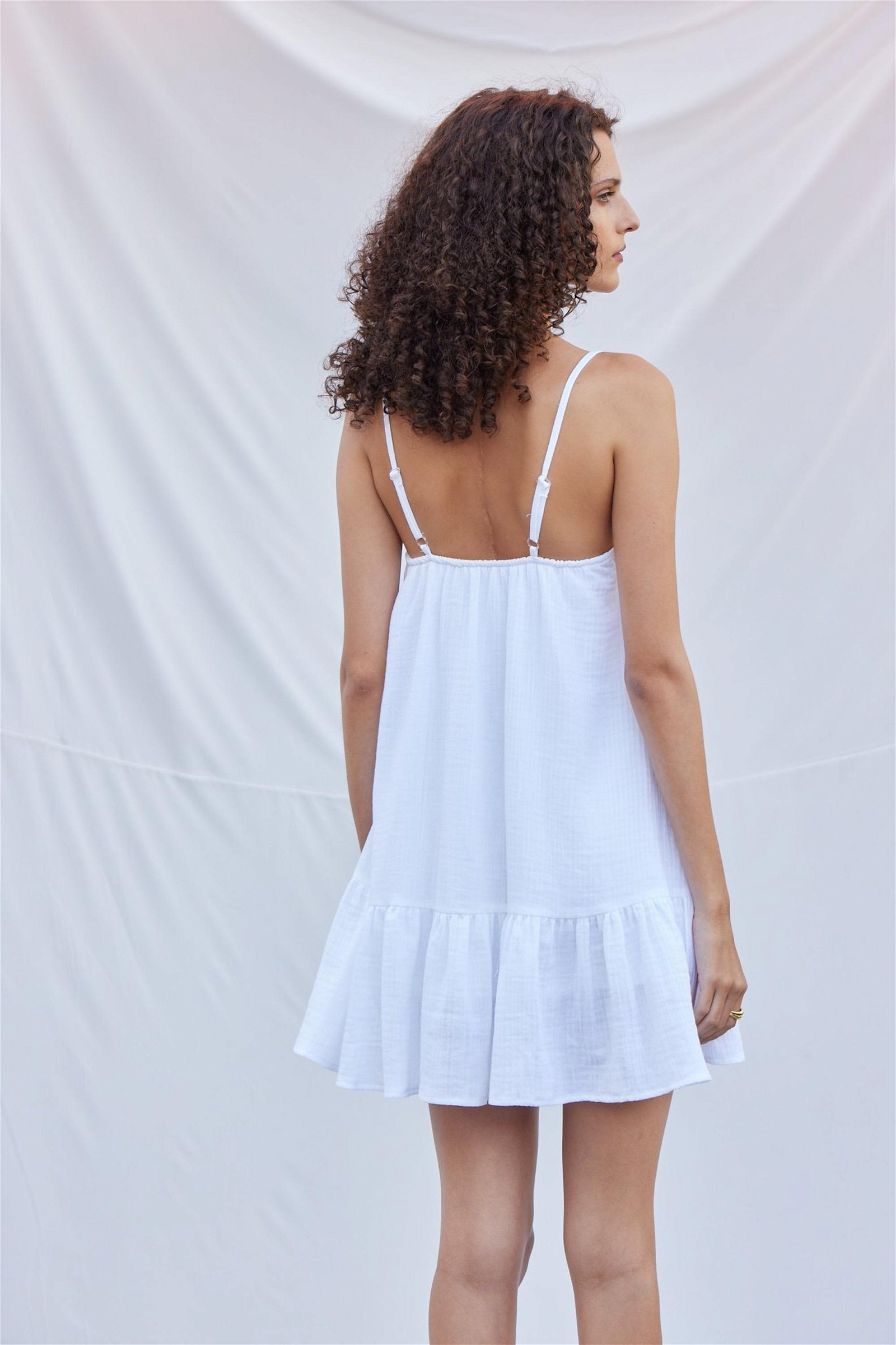 Vatkalı Kadın Askılı Mini Fırfırlı Elbise Beyaz Beyaz
