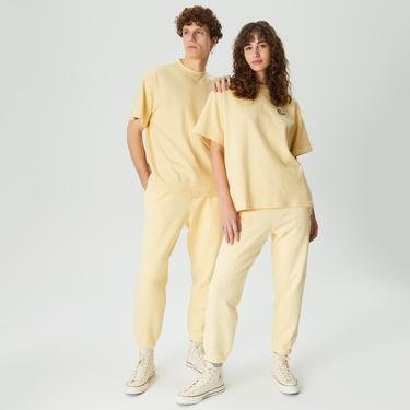  Converse Go-To Sneaker Patch Loose Fit Unisex Krem T-Shirt