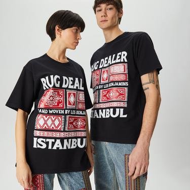  Les Benjamins x Market Rug Dealer Istanbul 603 Unisex Siyah T-Shirt