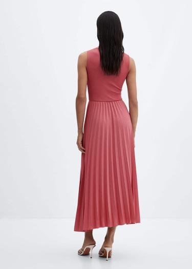  Mango Kadın Etek Ucu Pilili Elbise Mercan Kırmızısı