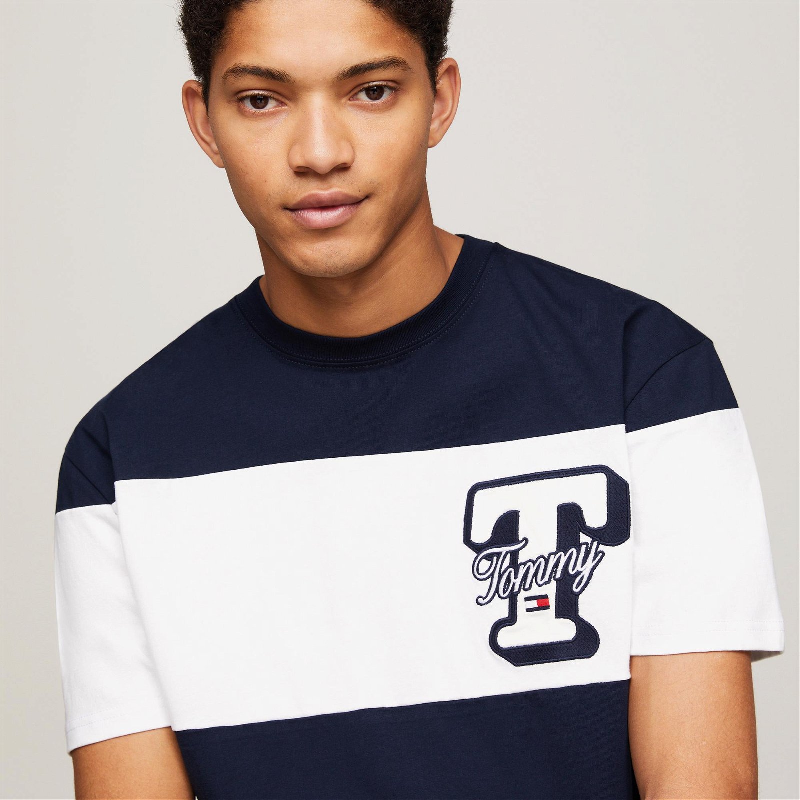 Tommy Jeans Reg T Letter Cut & Sew Erkek Mavi T-Shirt