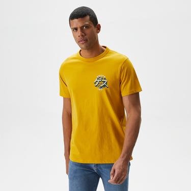  Guess Ss CN California Erkek Sarı T-Shirt