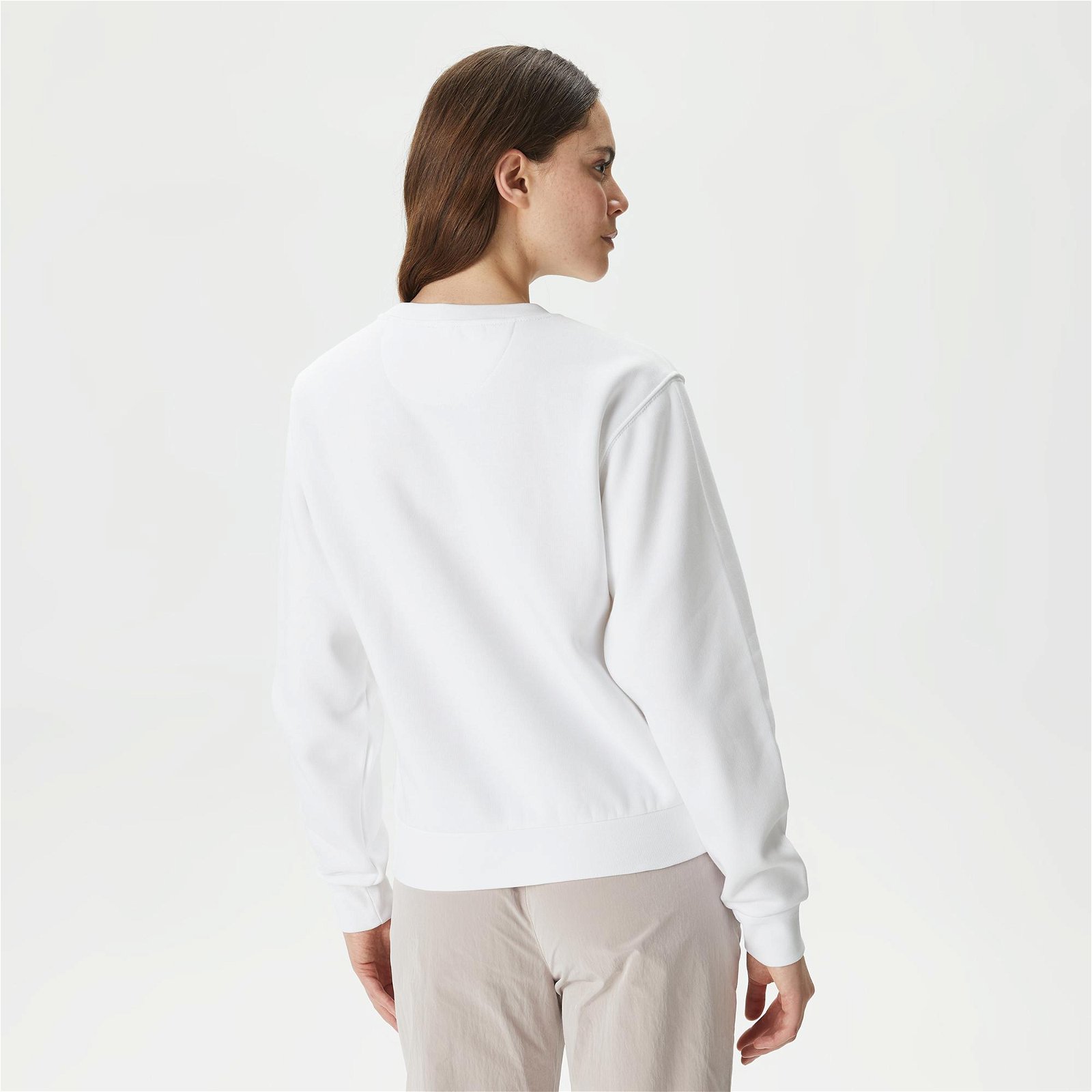Guess CN Kadın Beyaz Sweatshirt