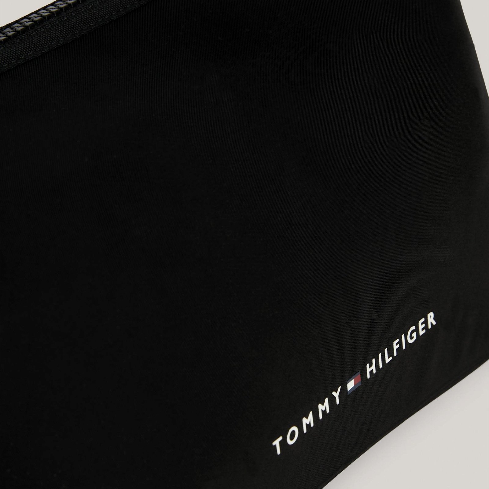Tommy Hilfiger Skyline Washbag Erkek Siyah Tıraş Çantası