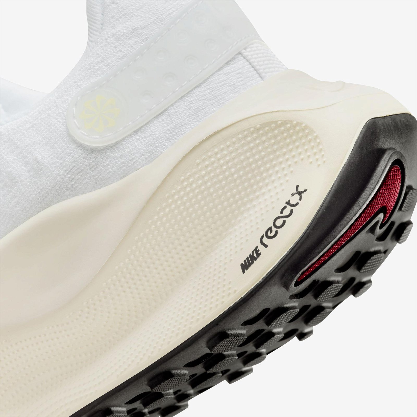 Nike Reactx Infinity Run 4 Kadın Beyaz Spor Ayakkabı