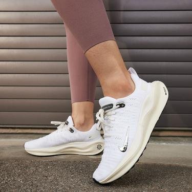  Nike Reactx Infinity Run 4 Kadın Beyaz Spor Ayakkabı