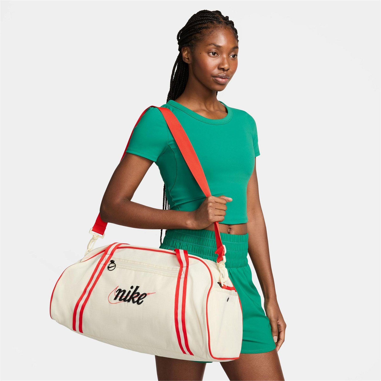 Nike Gym Club Retro Kadın Krem Rengi Spor Çantası