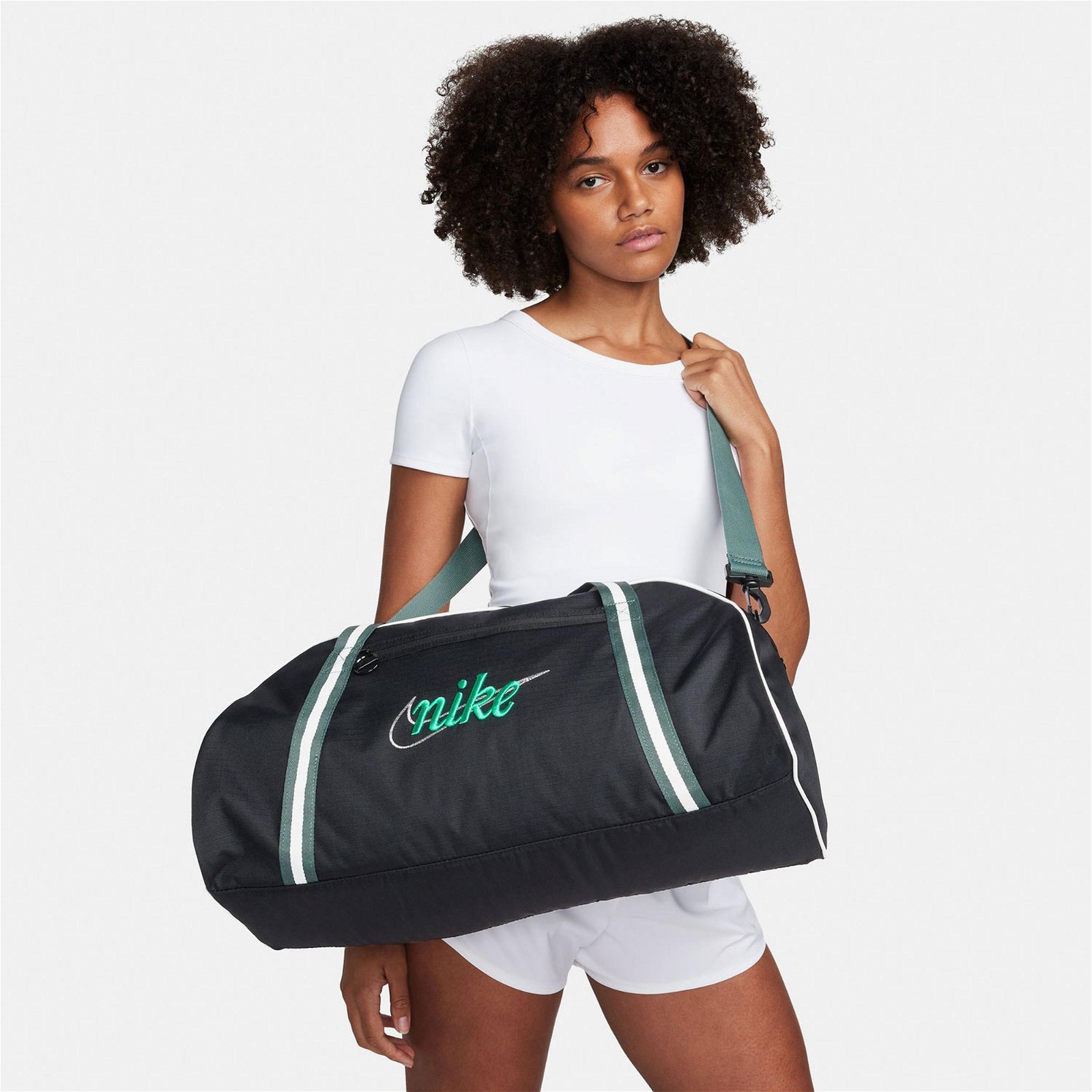 Nike Gym Club Retro Kadın Siyah Spor Çantası