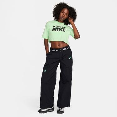  Nike Sportswear Crop Kadın Yeşil T-Shirt