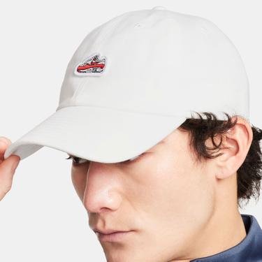  Nike Club Cap Unisex Beyaz  Şapka
