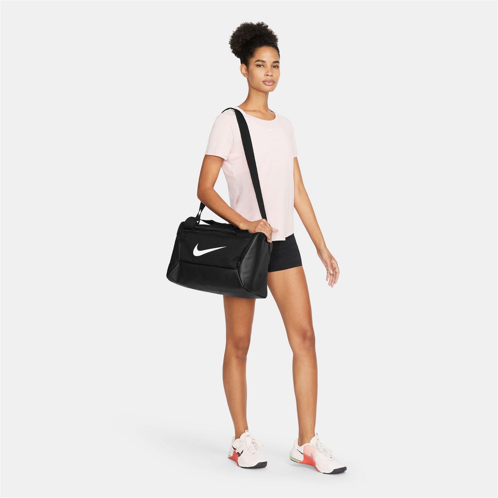 Nike Brasilia 9.5 Unisex Siyah Spor Çantası