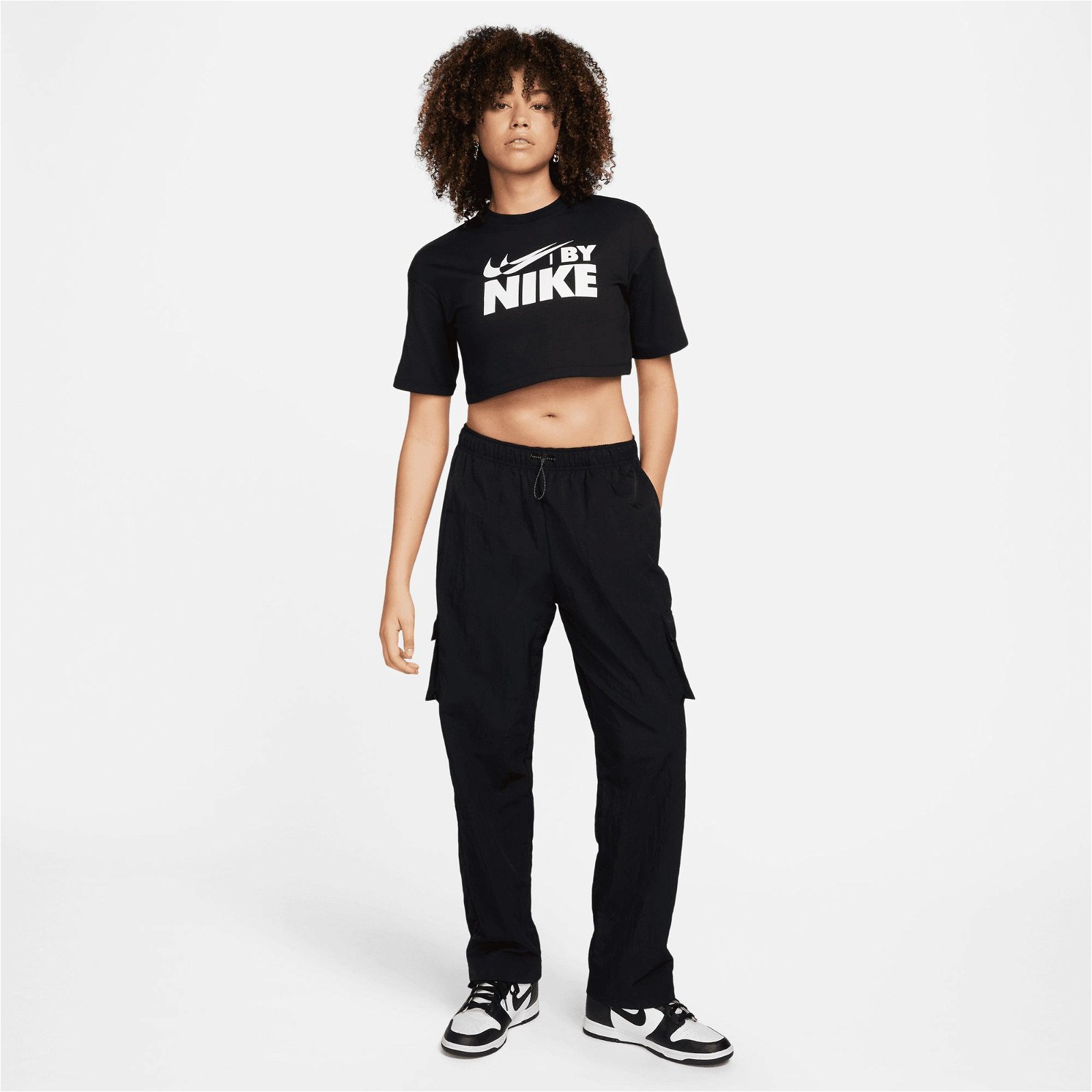 Nike Sportswear Crop Kadın Siyah T-Shirt