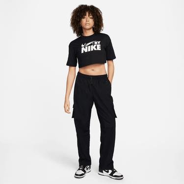  Nike Sportswear Crop Kadın Siyah T-Shirt