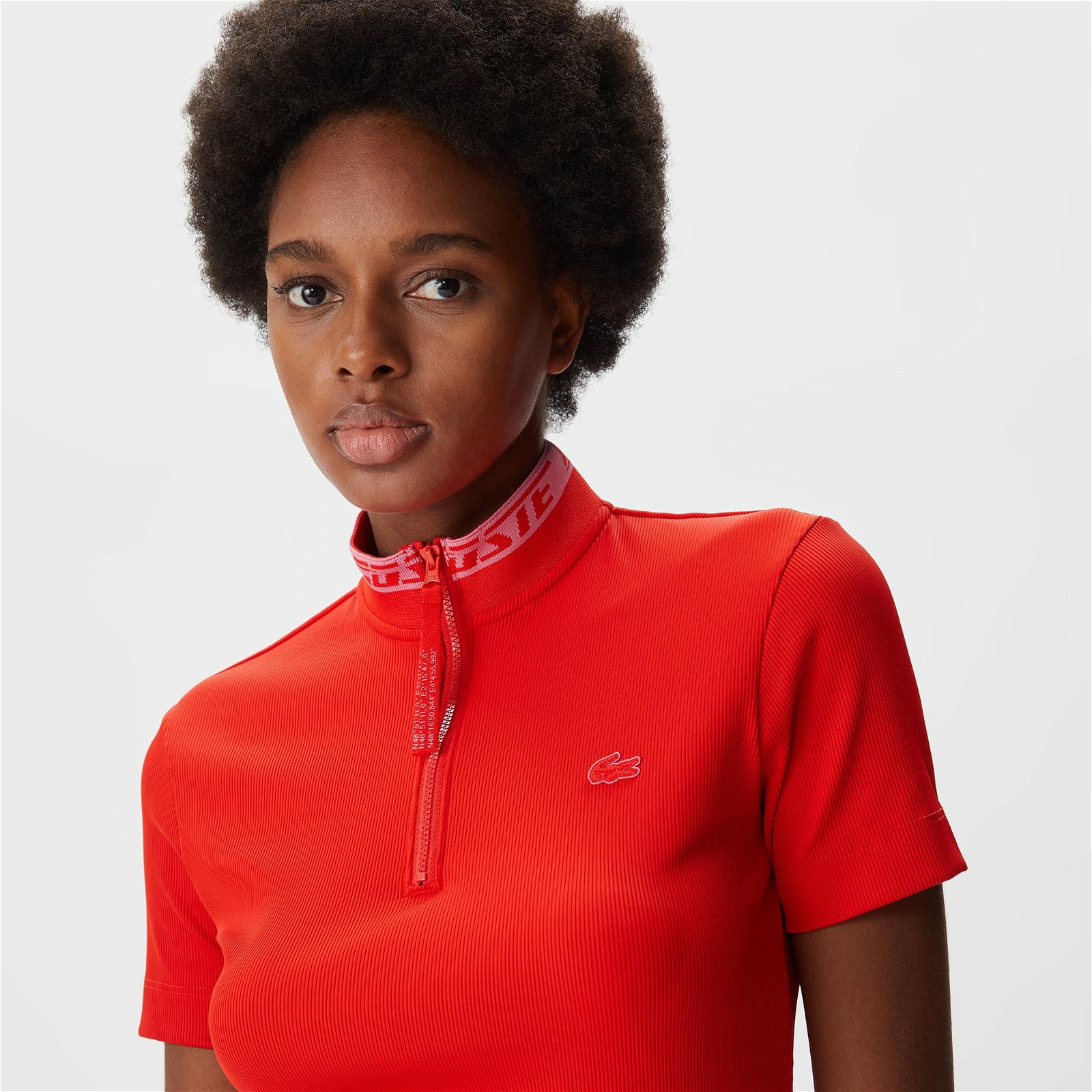 Lacoste Active Kadın Slim Fit Kısa Kollu Yarım Fermuarlı Baskılı Kırmızı Polo