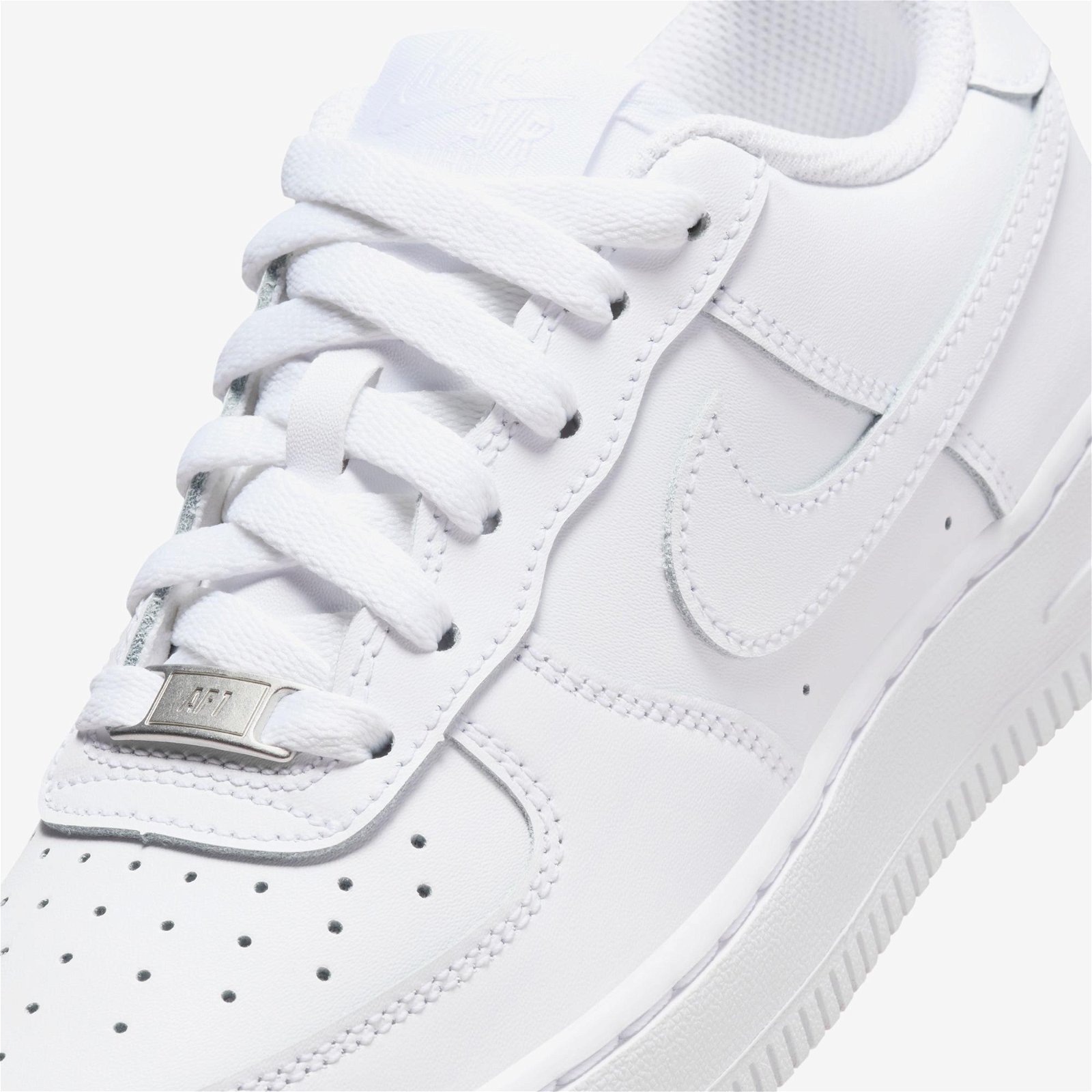 Nike Air Force 1 LE Genç Beyaz Spor Ayakkabı