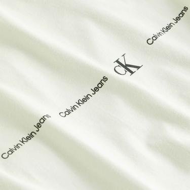  Calvin Klein Jeans Logo Repeat Erkek Beyaz T-Shirt
