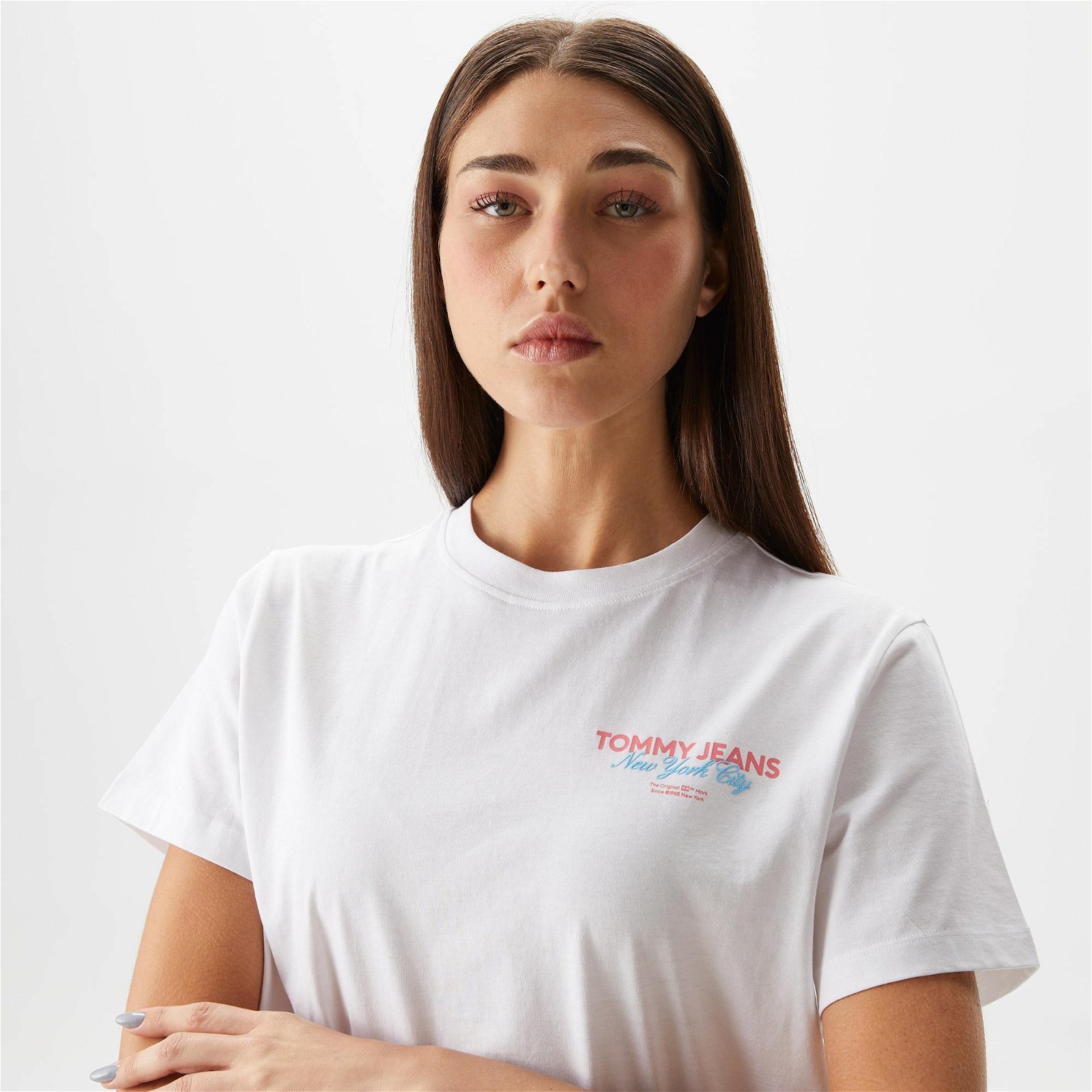 Tommy Jeans Essential Logo 2 + Kadın Beyaz T-Shirt