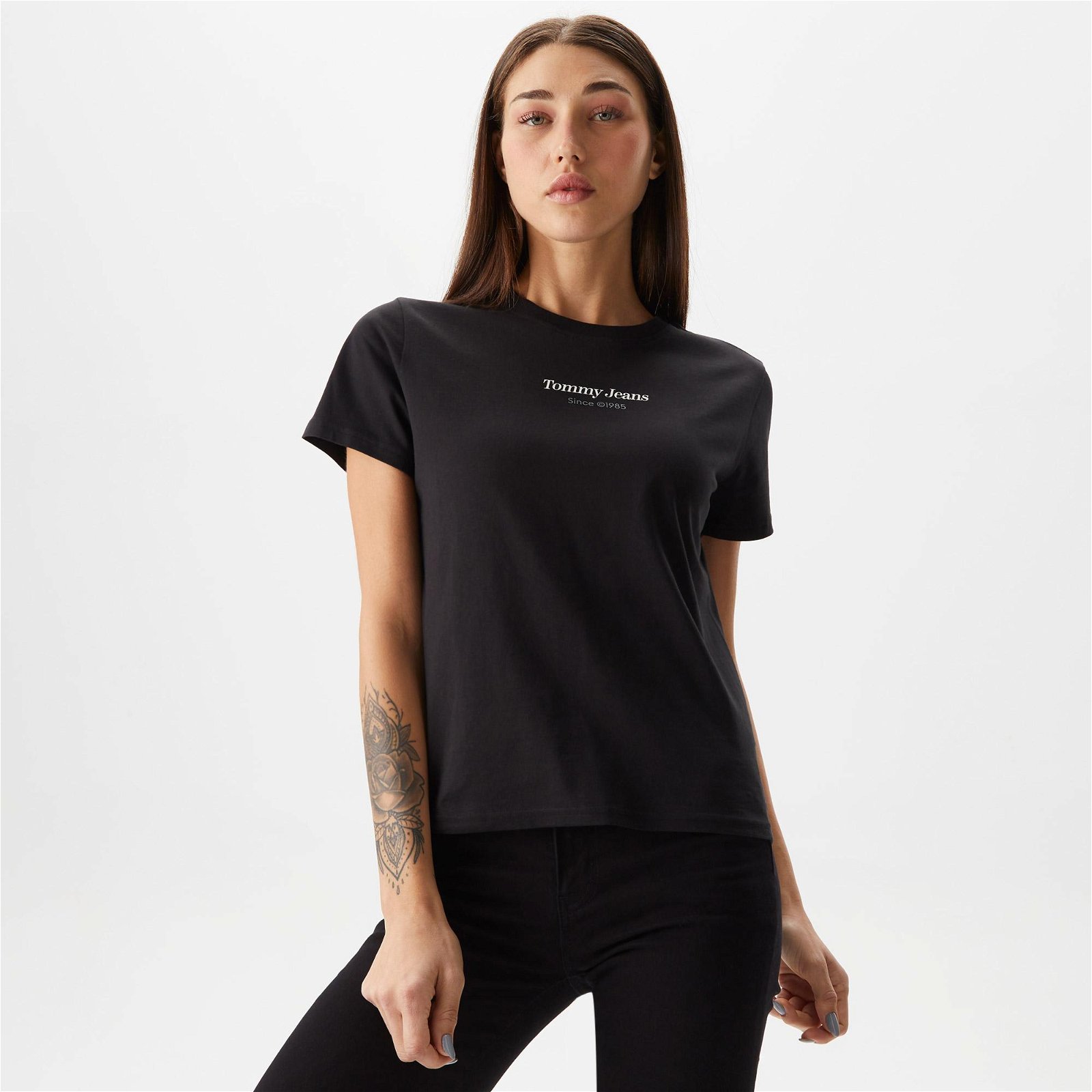 Tommy Jeans Regential Logo 1+ Kadın Siyah T-Shirt