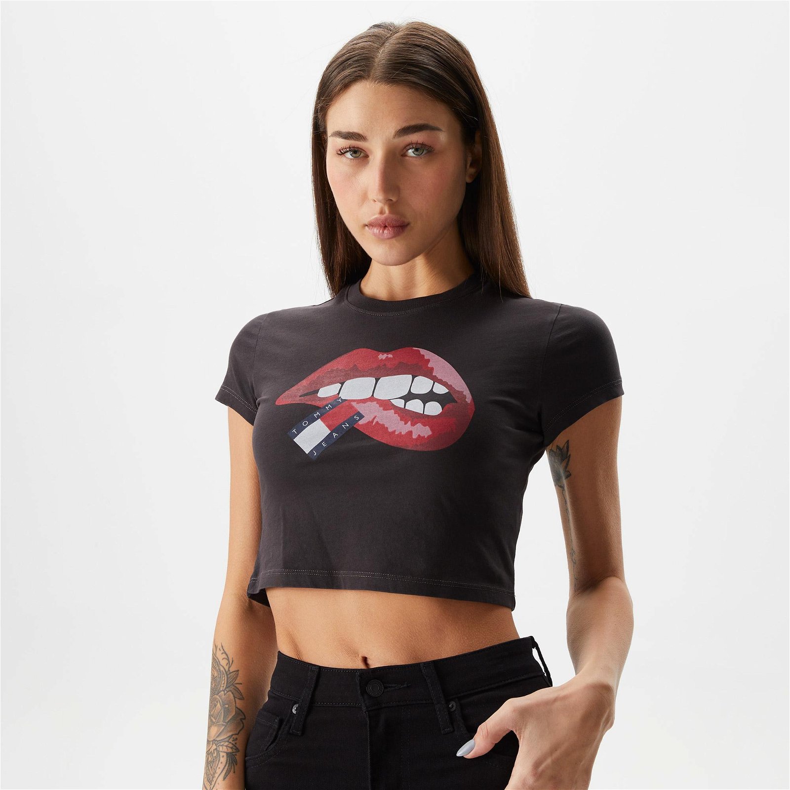 Tommy Jeans Slim Washed Lips Kadın Siyah T-Shirt