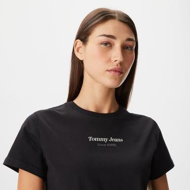  Tommy Jeans Regential Logo 1+ Kadın Siyah T-Shirt