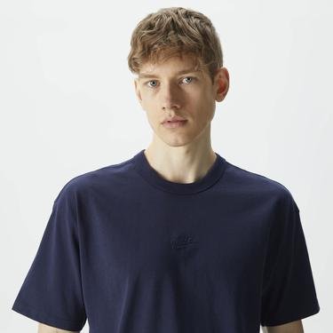  Nike Sportswear Premium Essentials Erkek Mavi T-Shirt