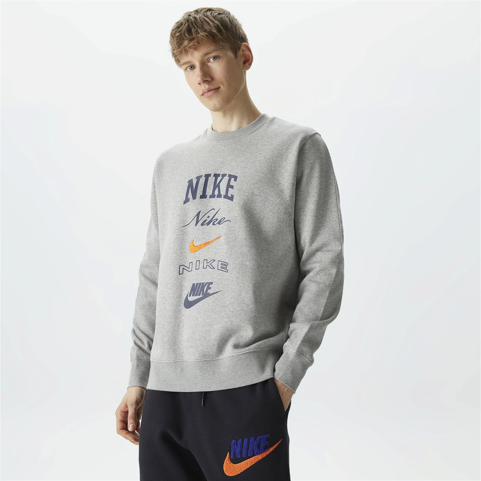 Nike Club Fleece Crew Stack Erkek Gri Sweatshirt