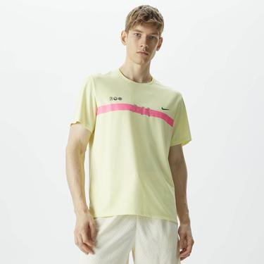  Nike Dri-Fit Miler Erkek Sarı T-Shirt